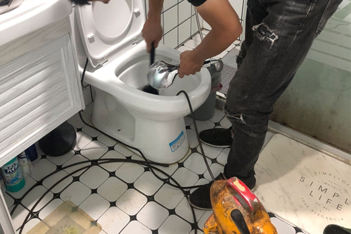 沙湖镇疏通下水道