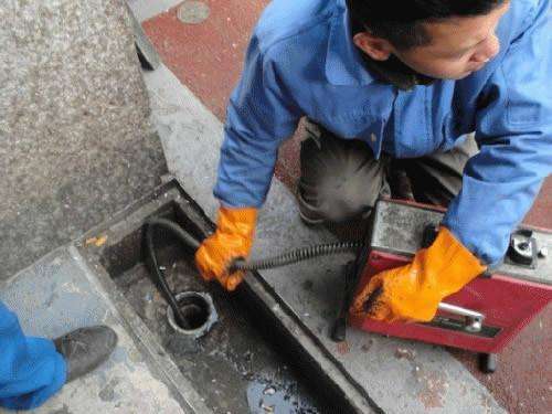 沙湖镇疏通下水道